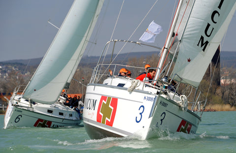 Vitorlás csapatépítés a Balatonon